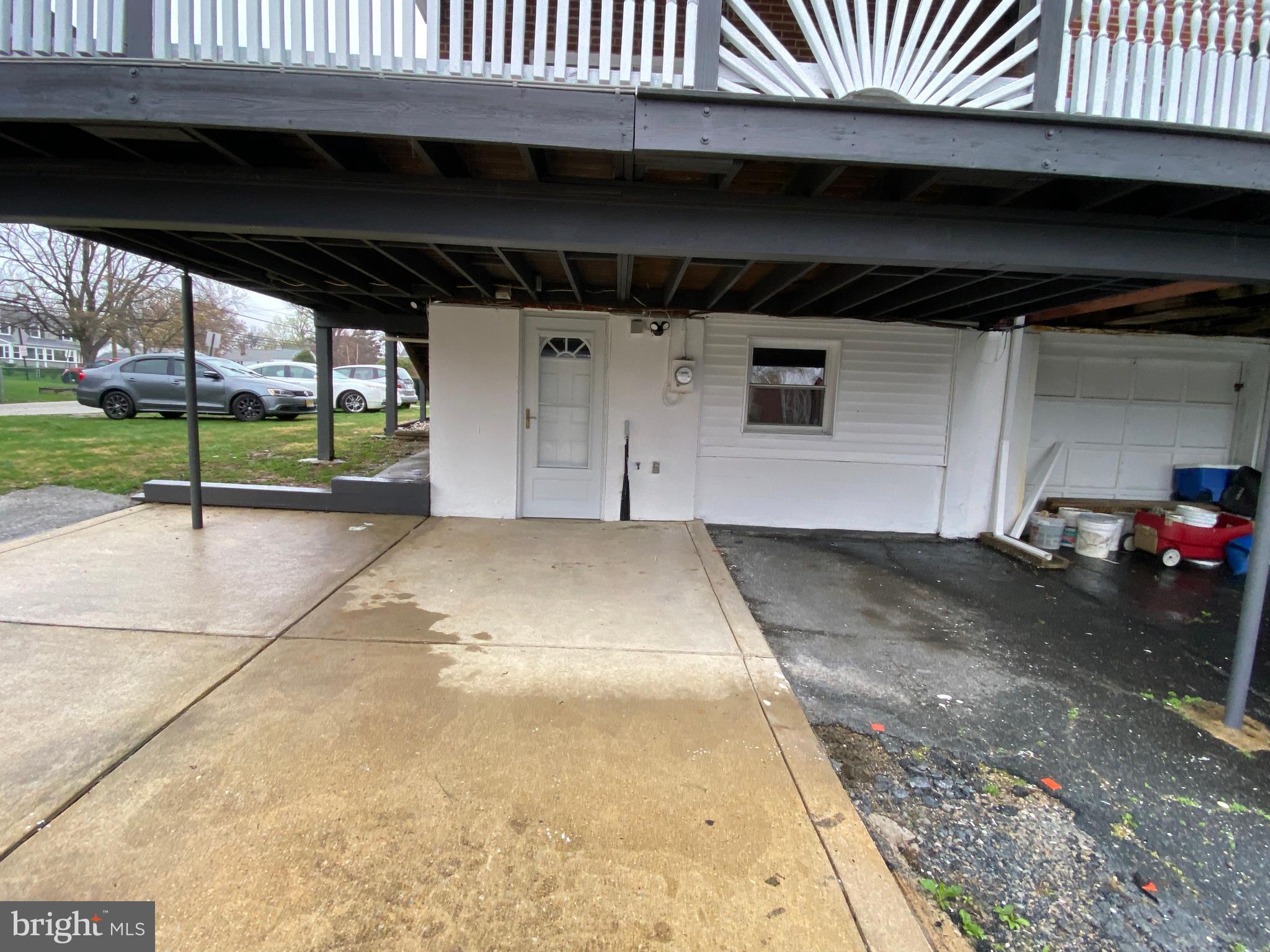 371 CEDAR AVENUE