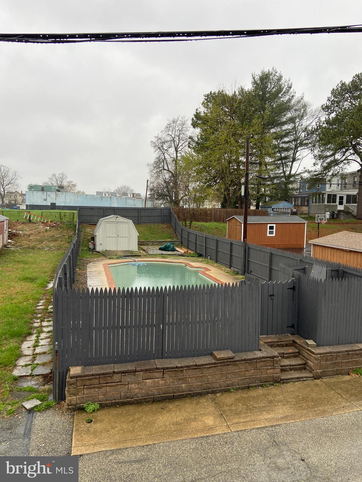 371 CEDAR AVENUE