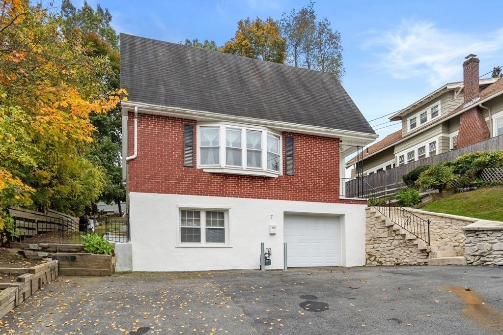 7 Bellvista Rd
