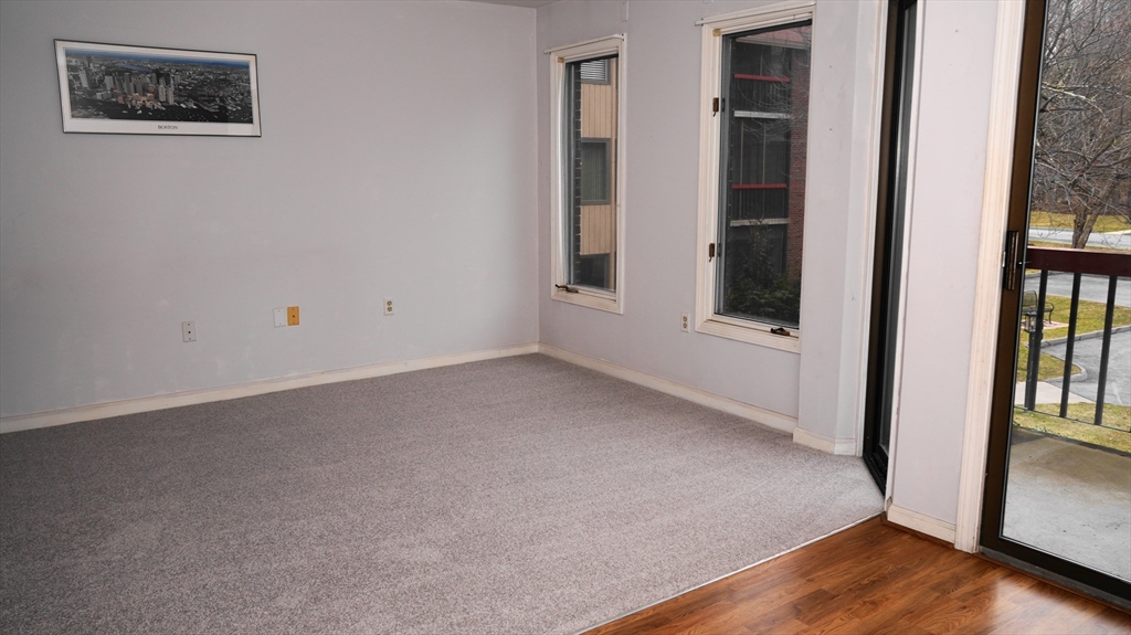 770 Salisbury St # 317