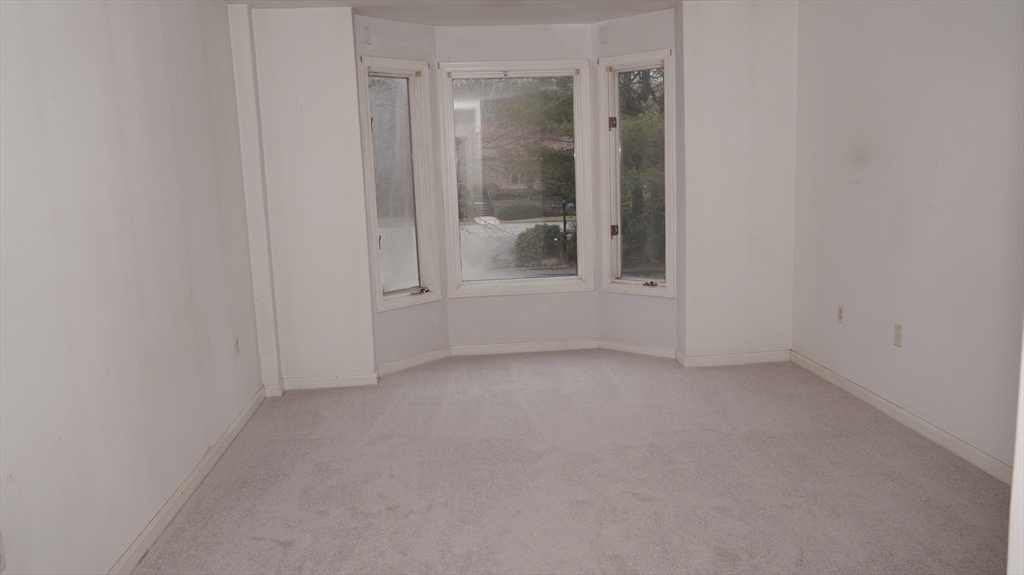 770 Salisbury St # 317