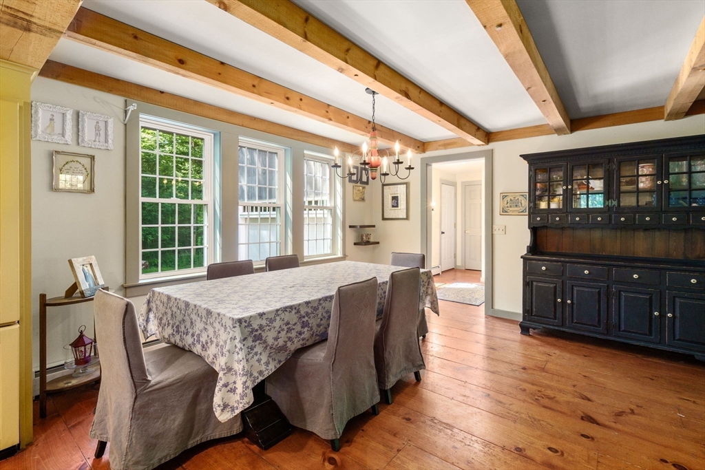33 Champeaux Rd