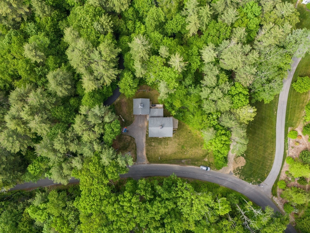 33 Champeaux Rd