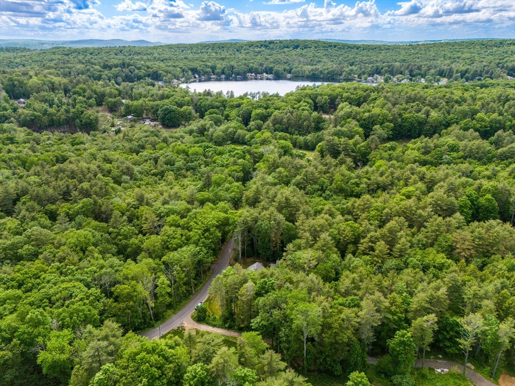 33 Champeaux Rd