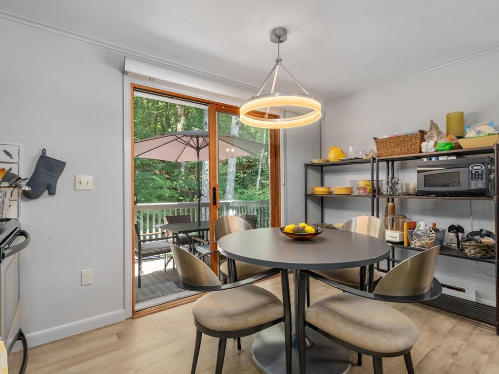 270 Sunderland Rd # 75