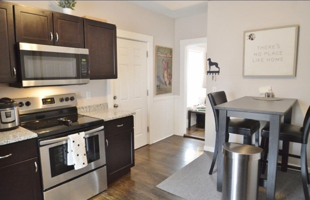 3 Hudson Pl # 1