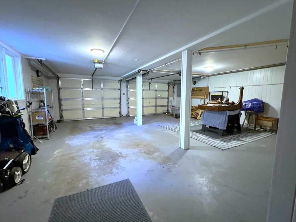 105 Holden Rd