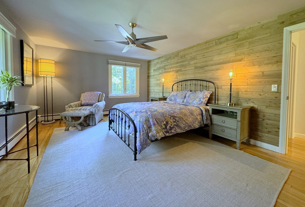 105 Holden Rd