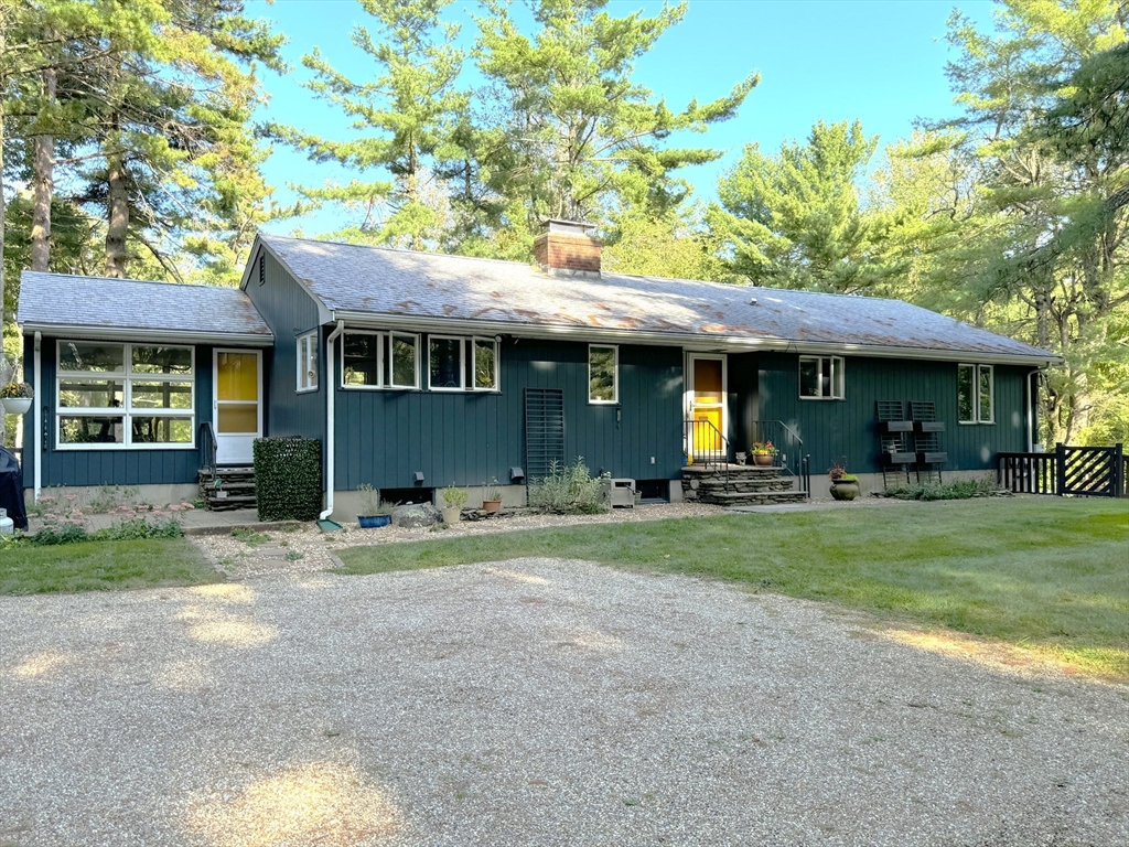 105 Holden Rd
