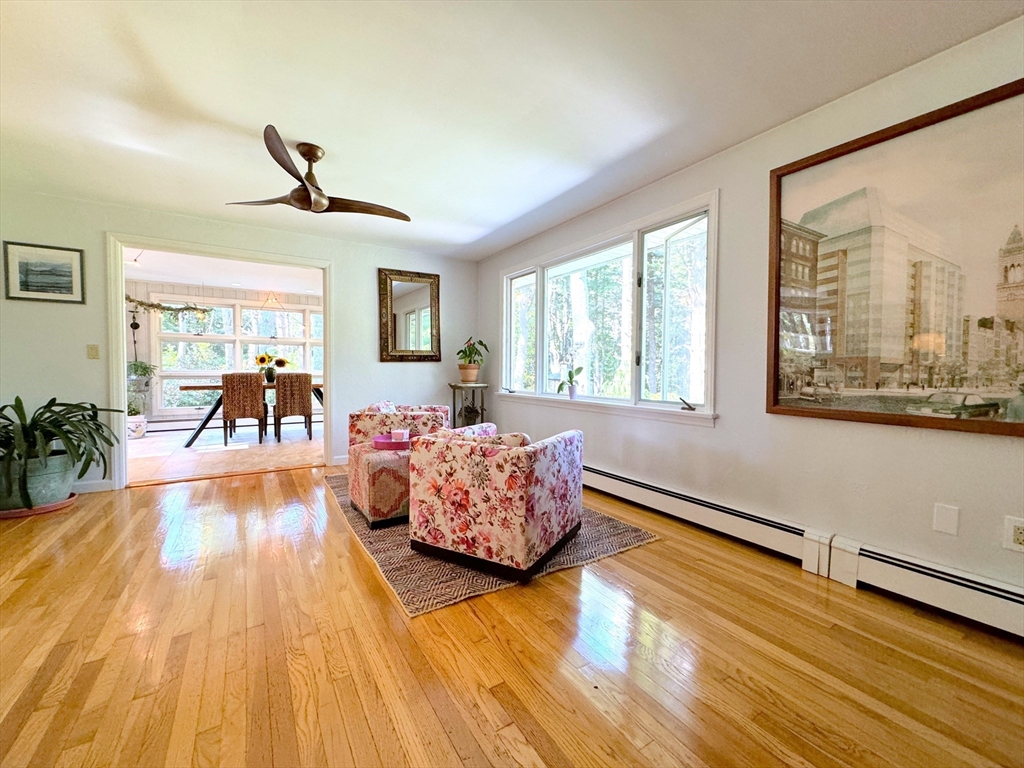 105 Holden Rd