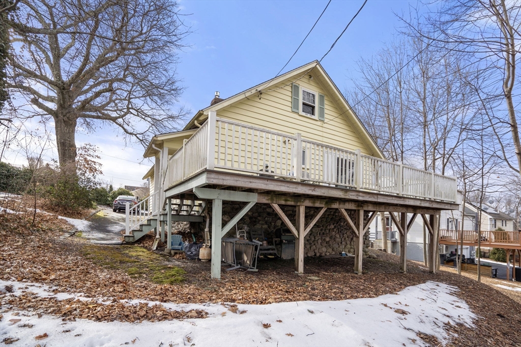 72 Kenwood Ave