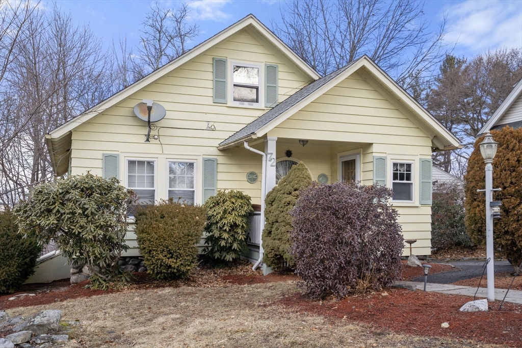 72 Kenwood Ave