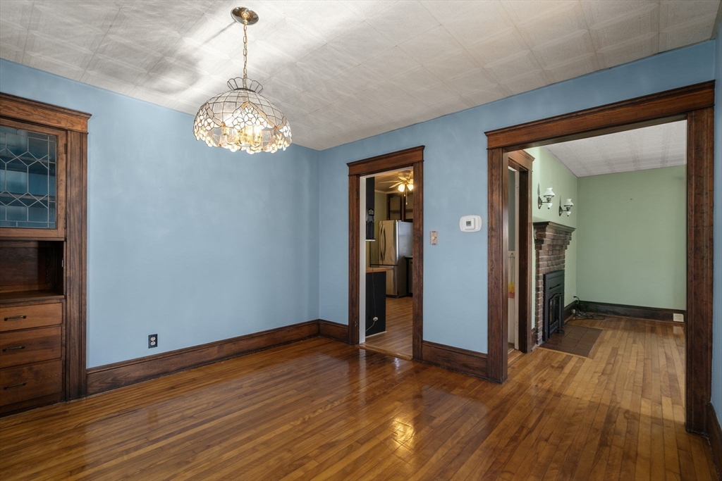 72 Kenwood Ave