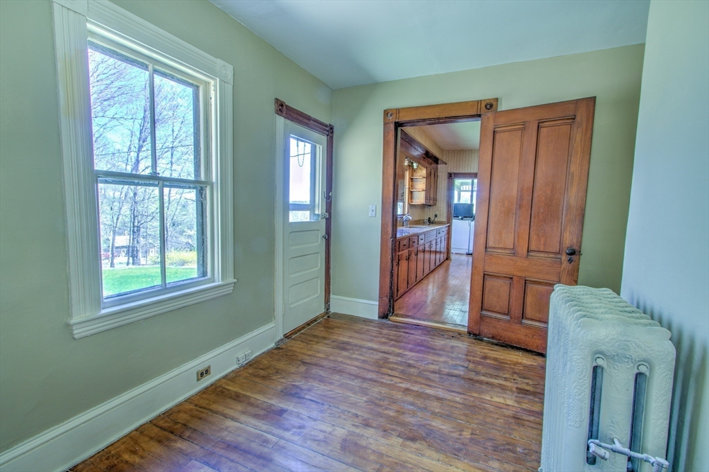 55 Long Hill Rd