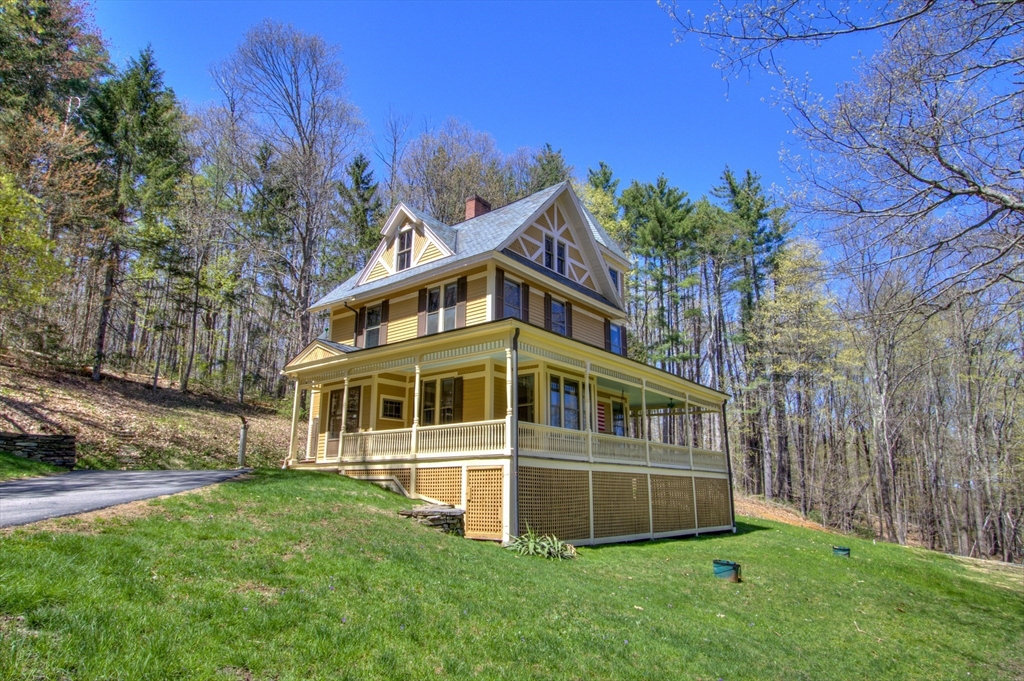 55 Long Hill Rd