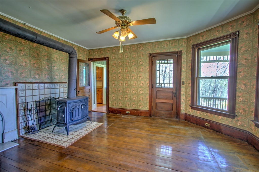 55 Long Hill Rd