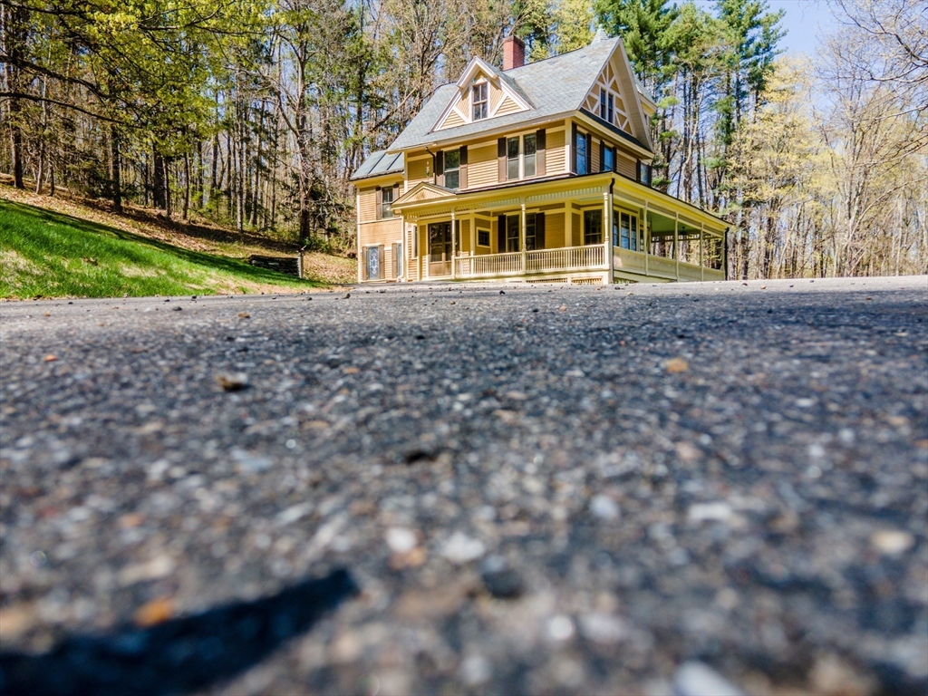 55 Long Hill Rd