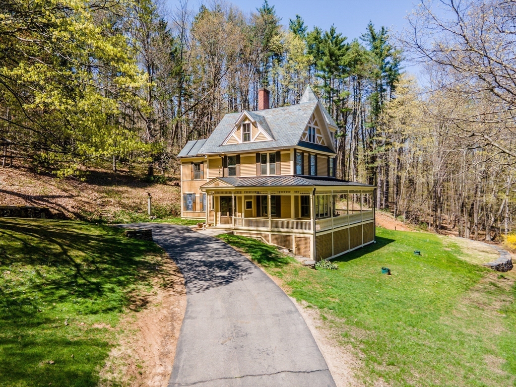 55 Long Hill Rd