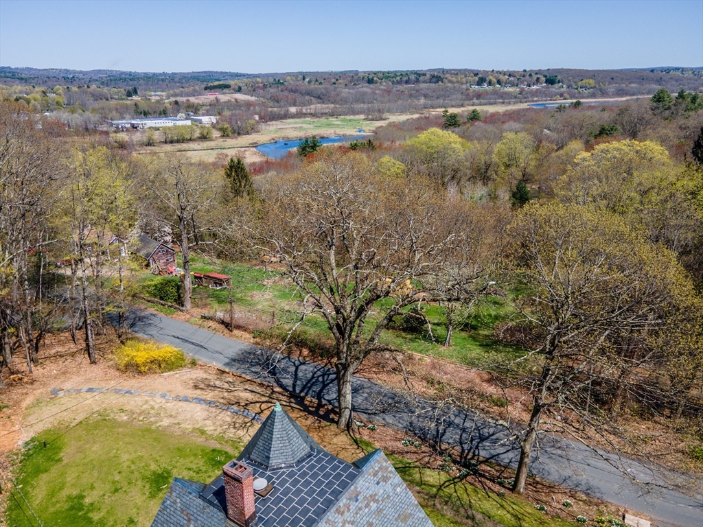 55 Long Hill Rd