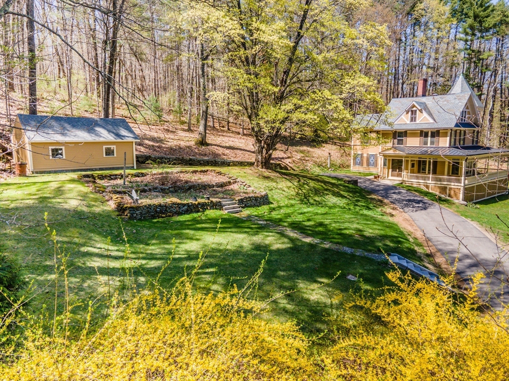 55 Long Hill Rd