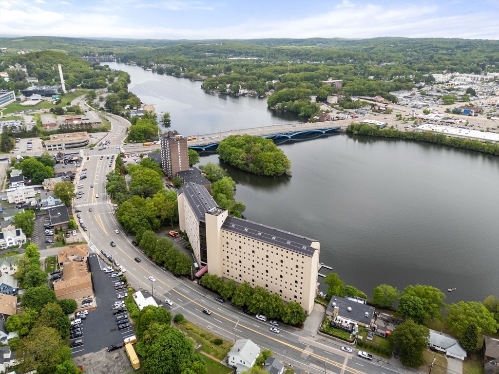 65 Lake Ave # 1002