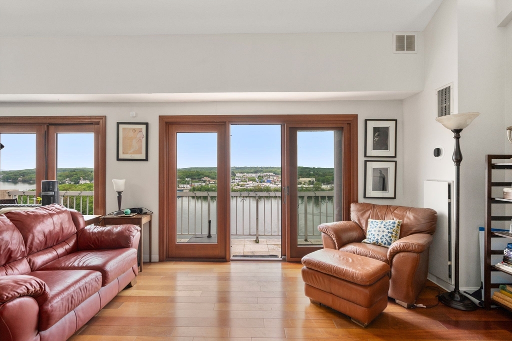 65 Lake Ave # 1002