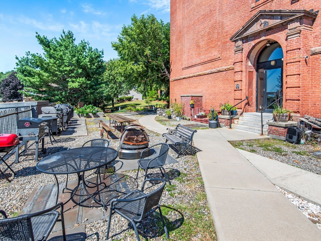 28 Adams St # 102