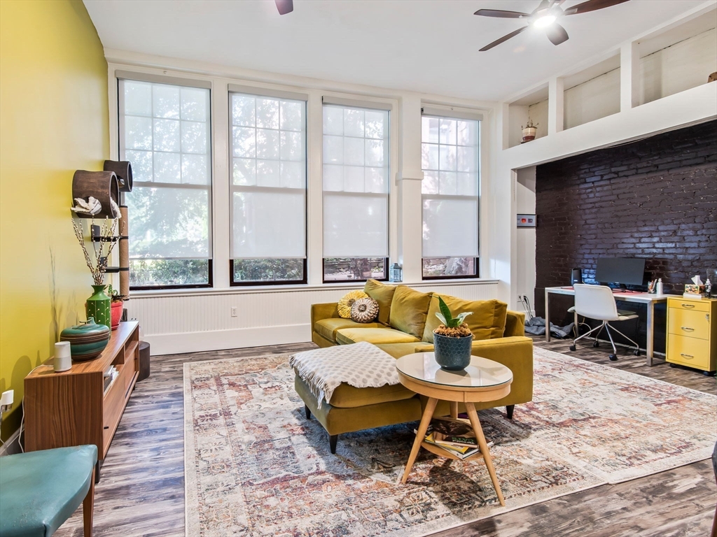 28 Adams St # 102