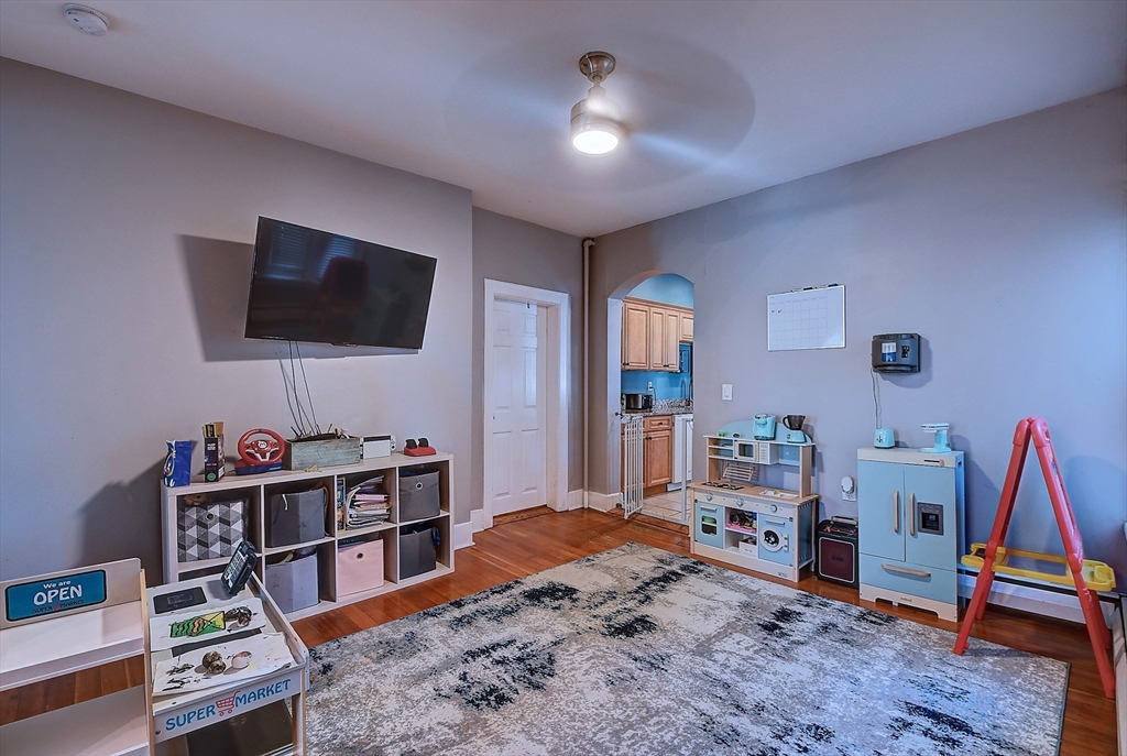 134 Chapin St