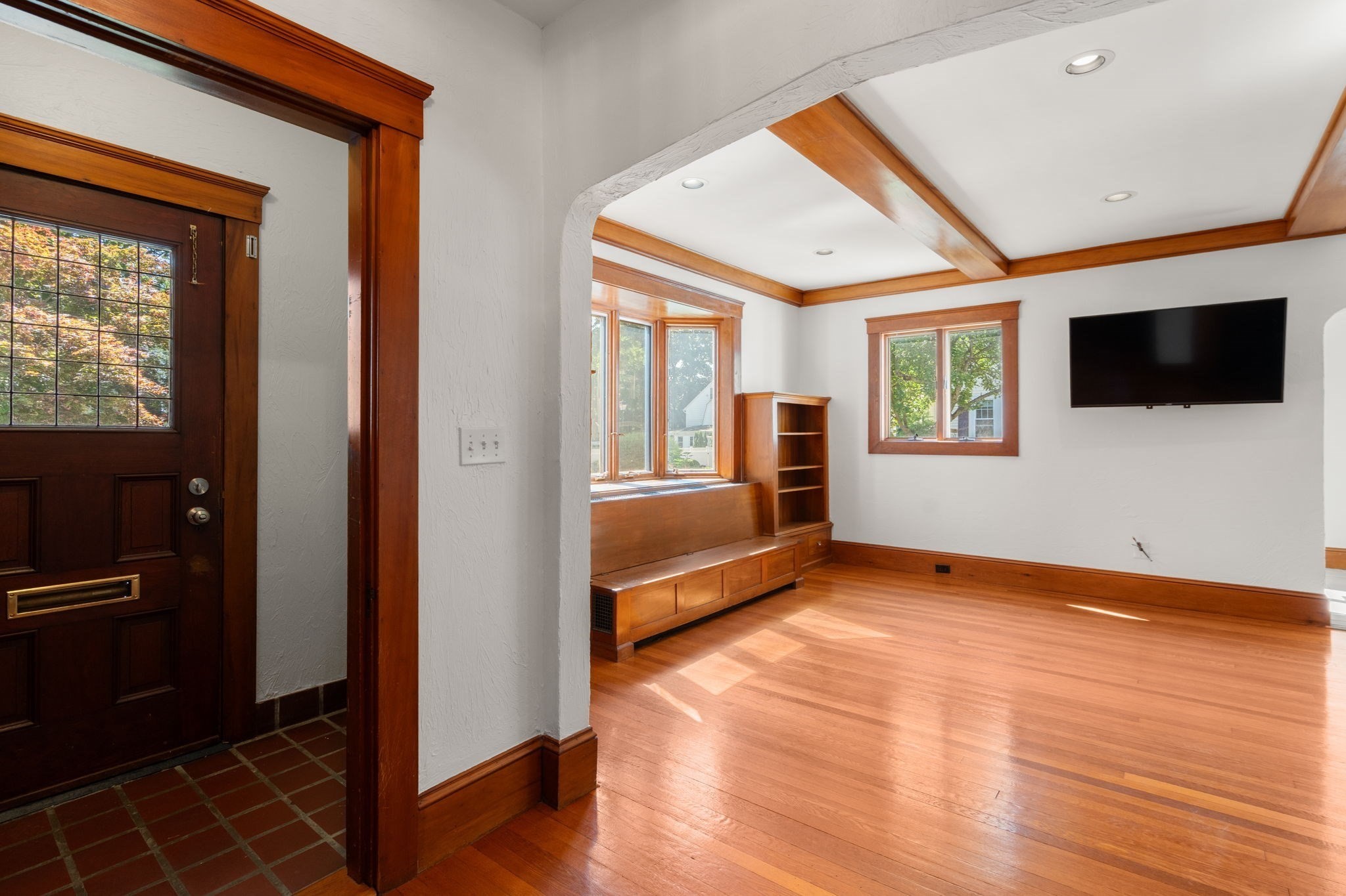 43 Laconia Rd