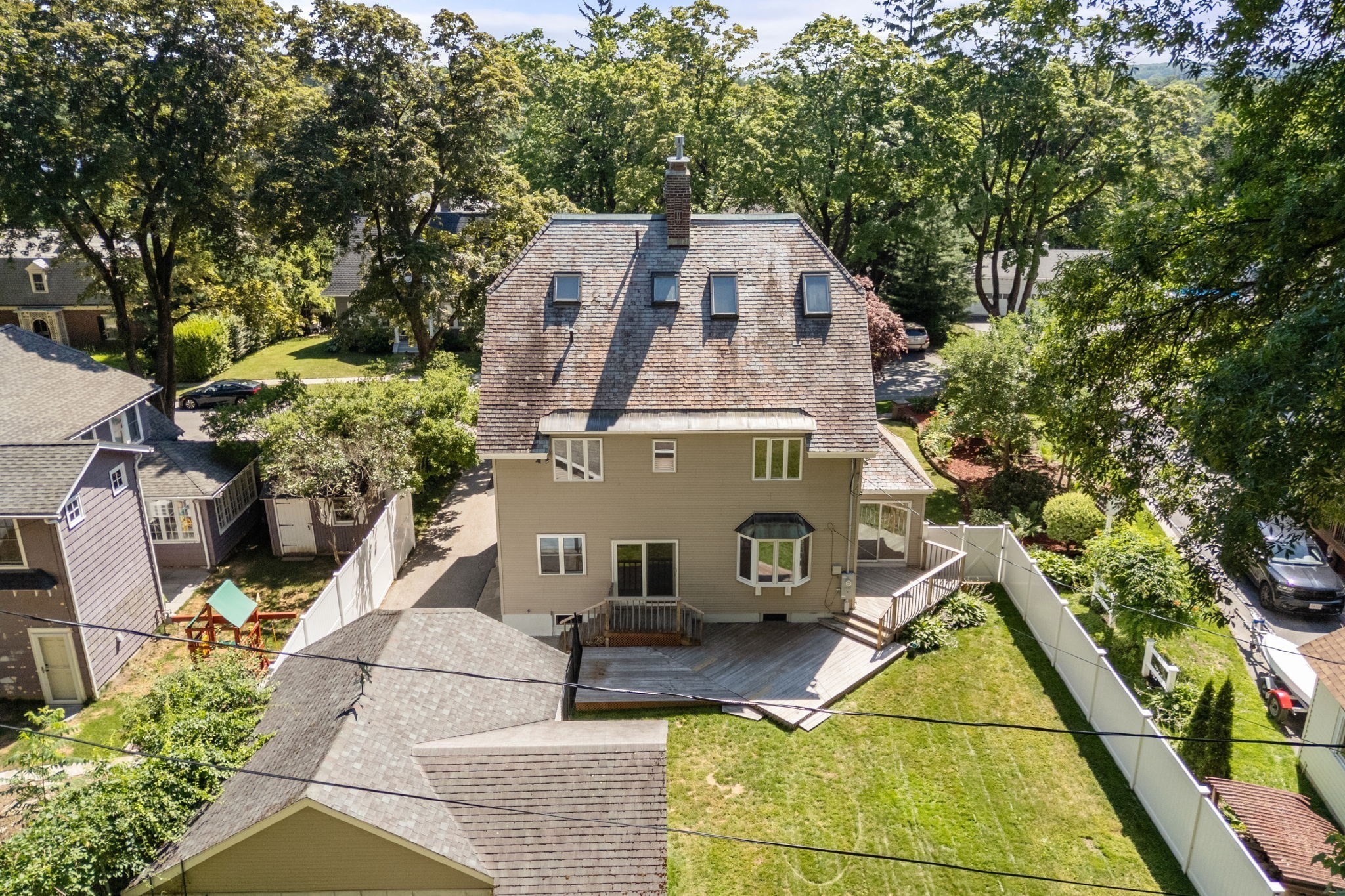 43 Laconia Rd