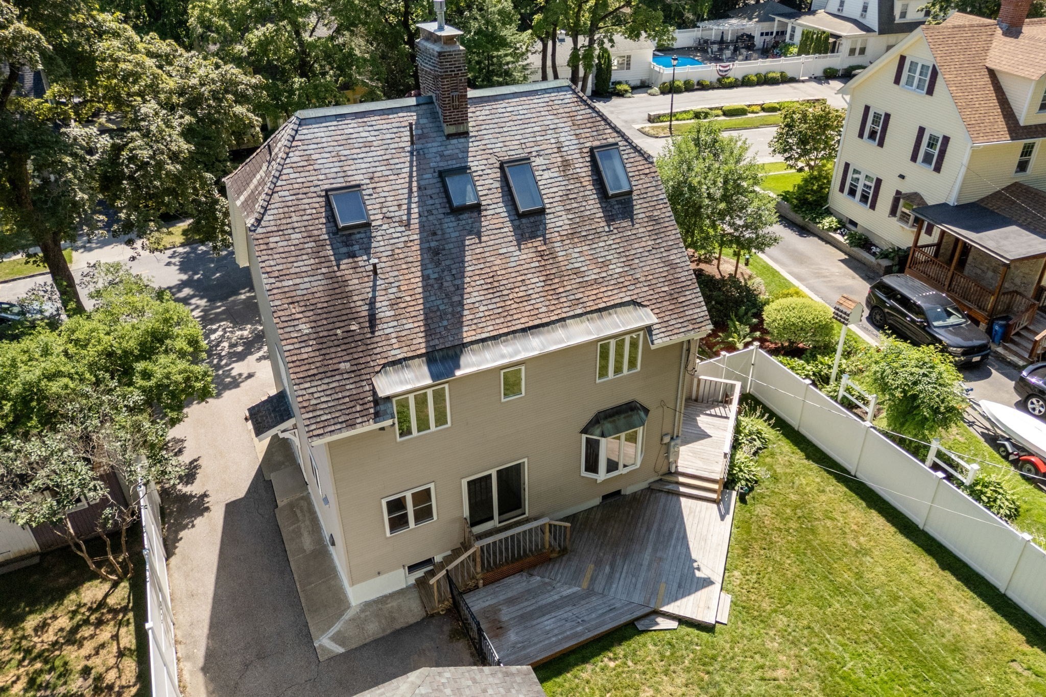 43 Laconia Rd