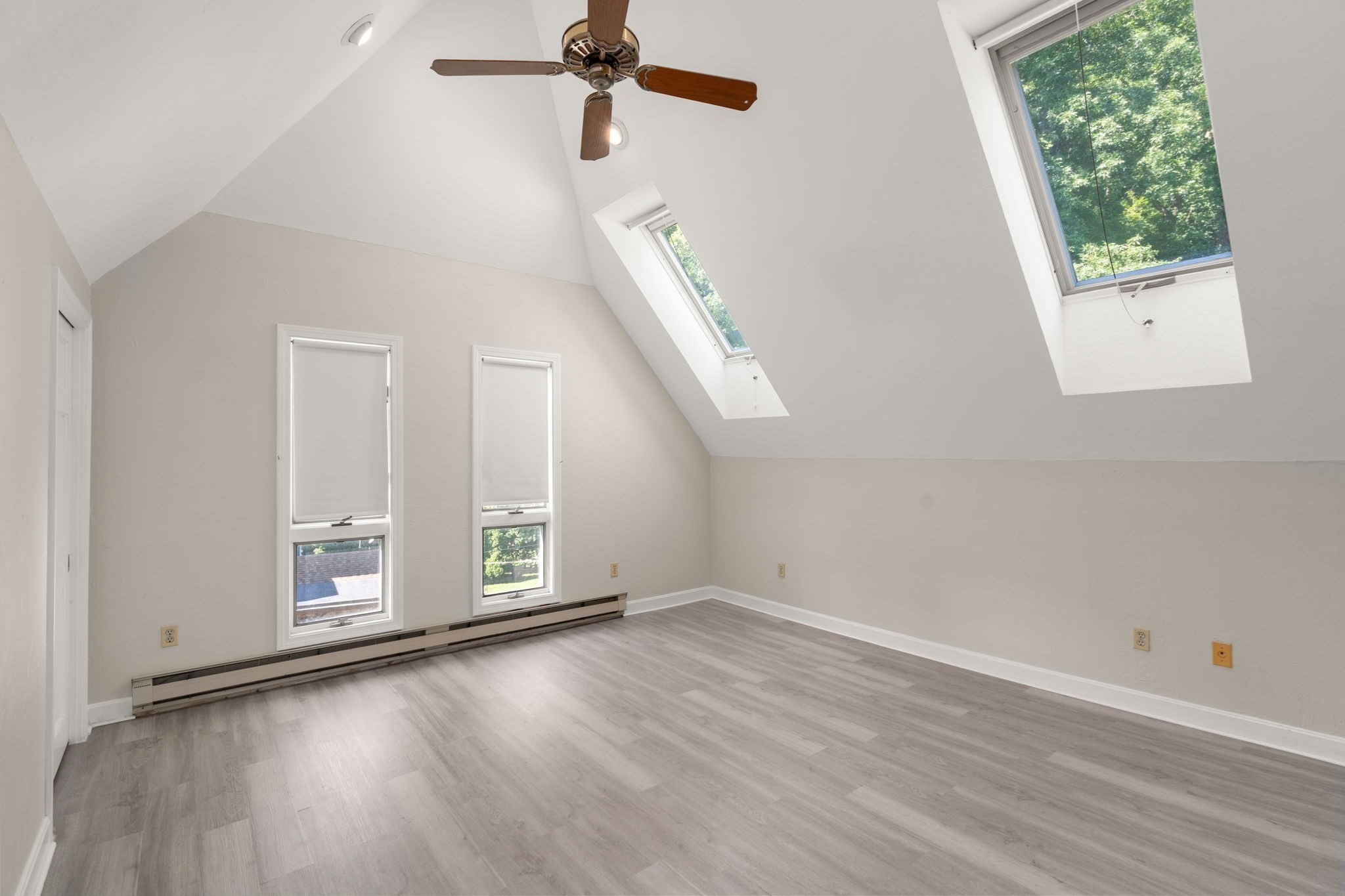 43 Laconia Rd
