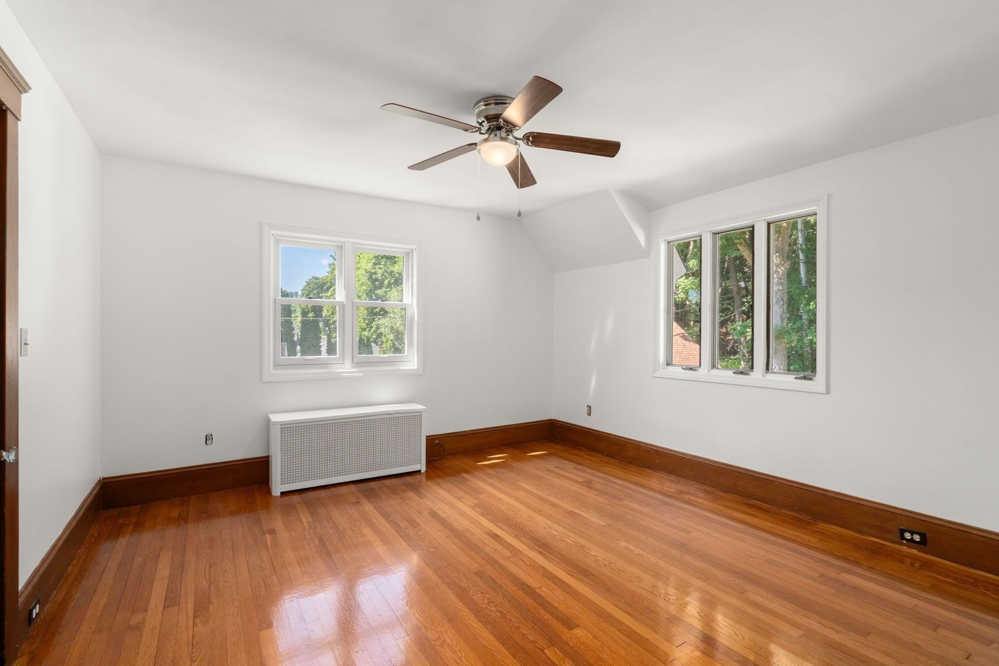 43 Laconia Rd