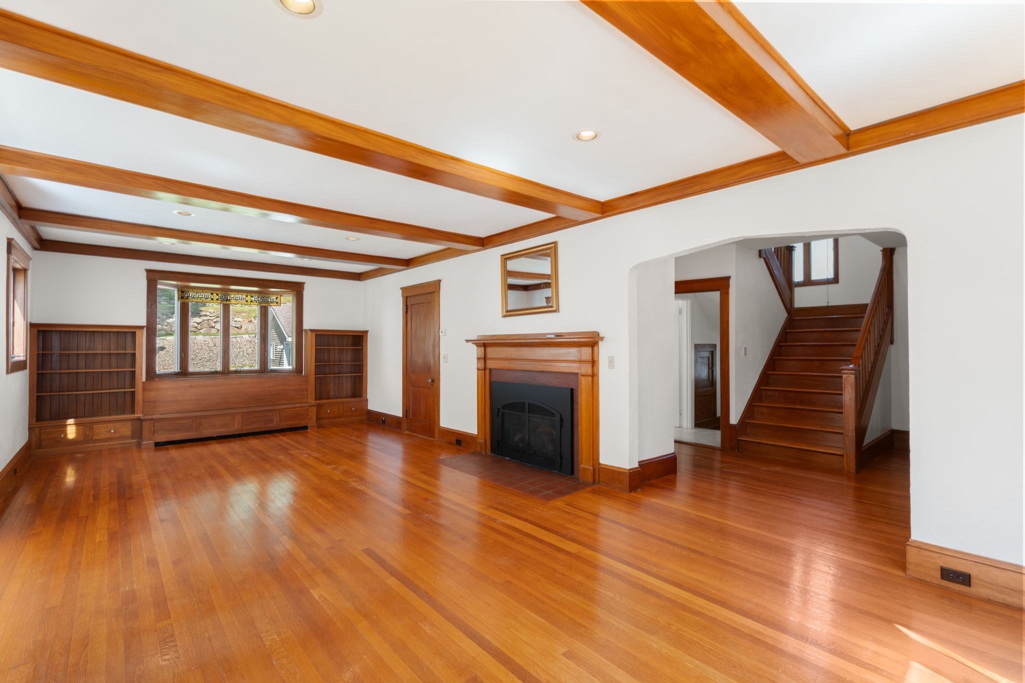 43 Laconia Rd