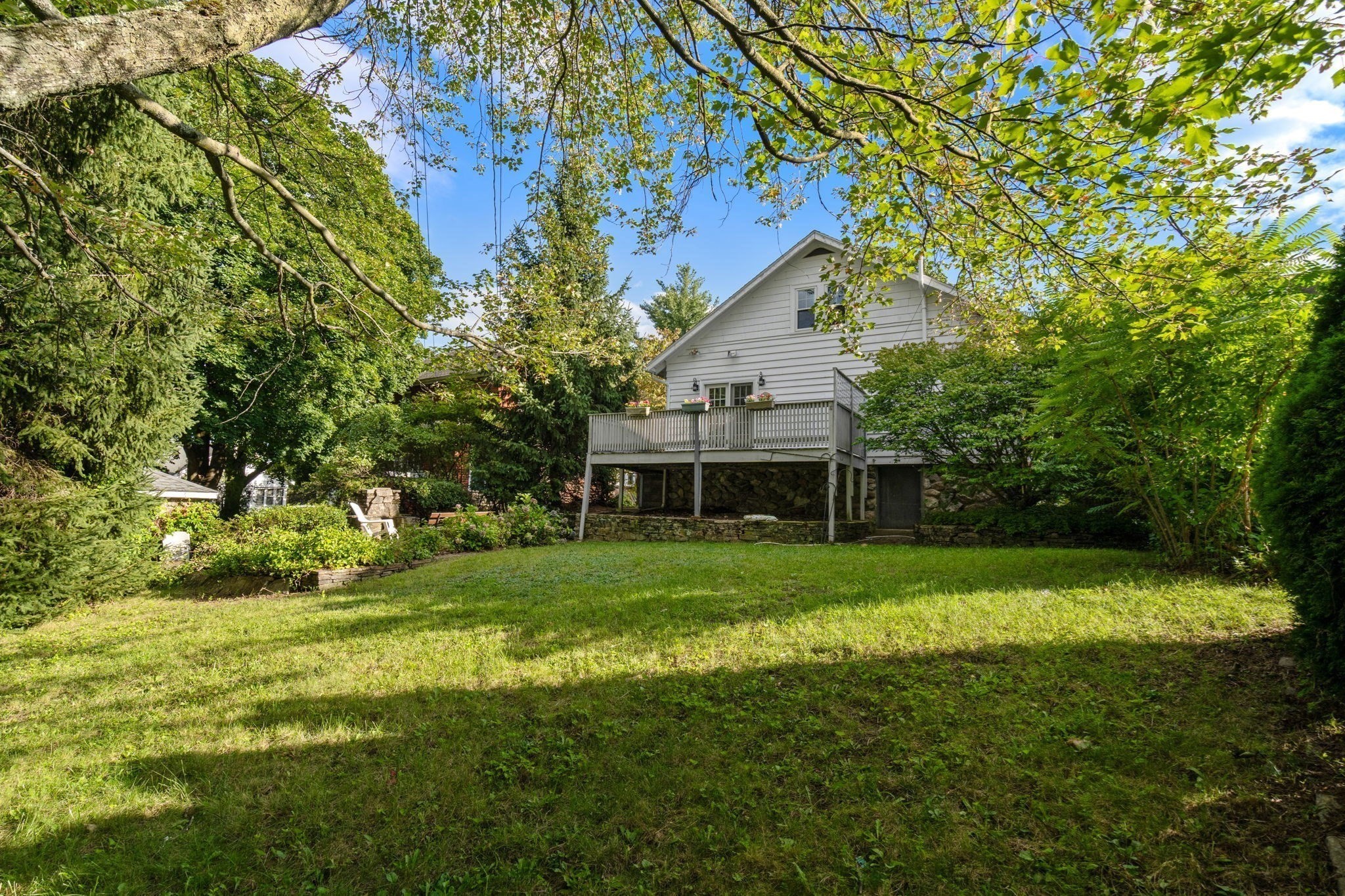 132 May St