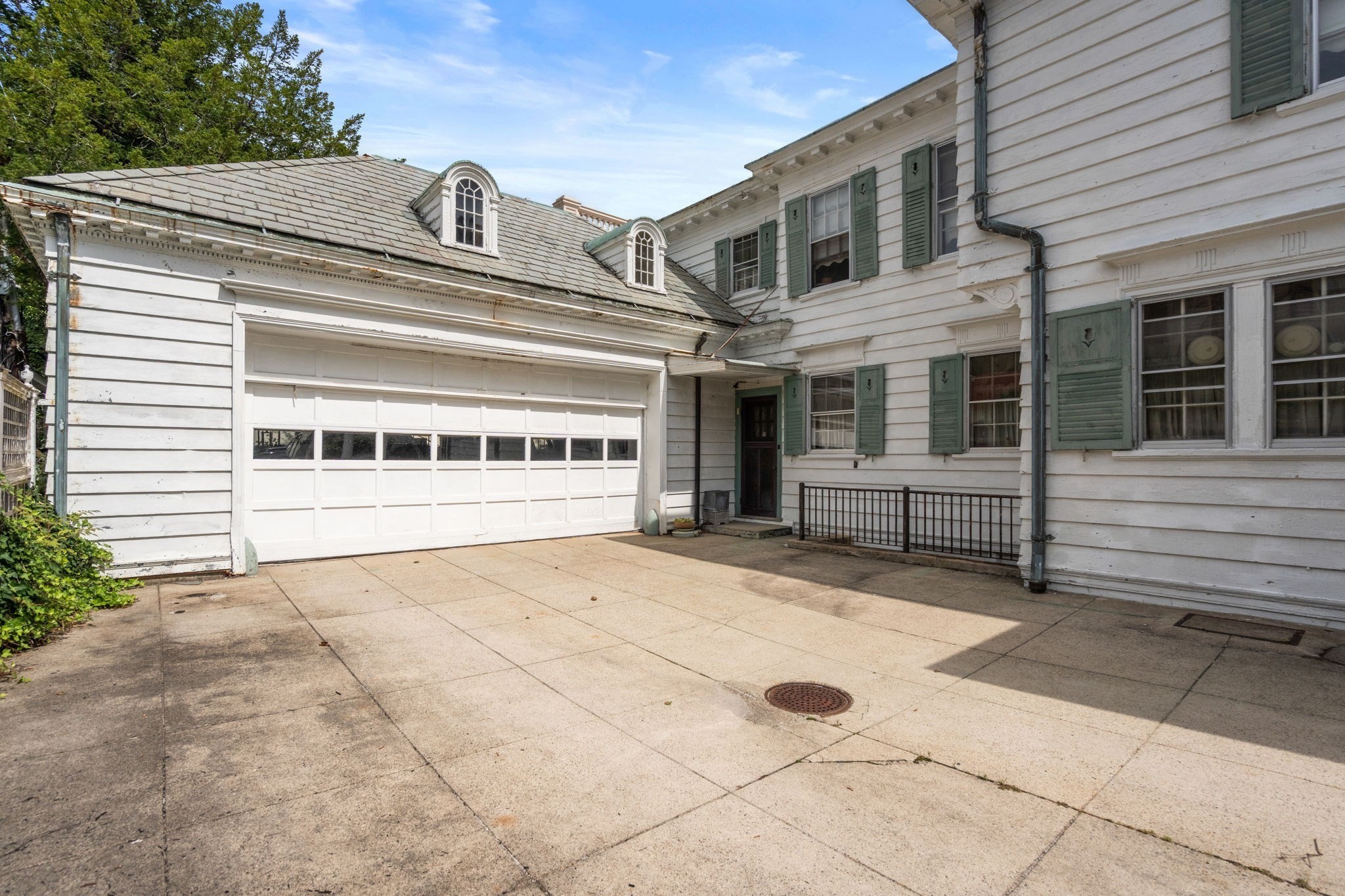 2 Military Rd