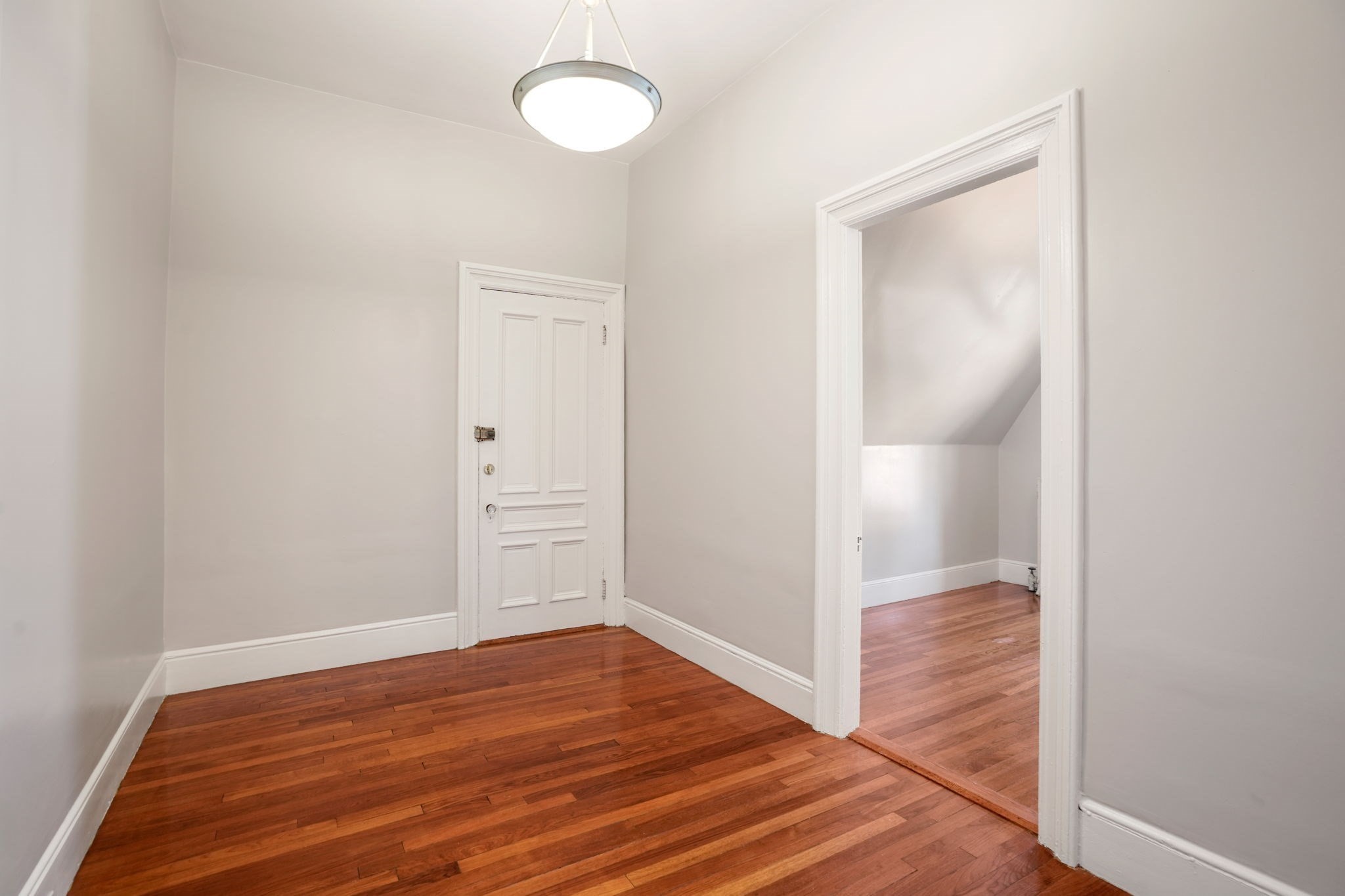 8 Claremont St # 3A