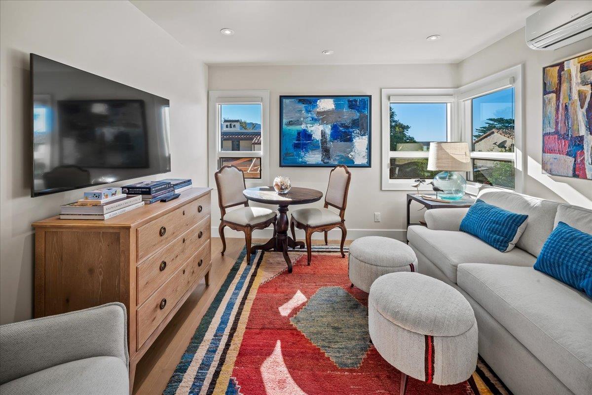 2 NW Northwest San Carlos