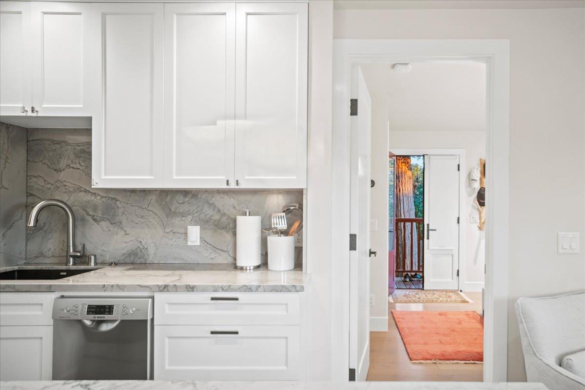 2 NW Northwest San Carlos