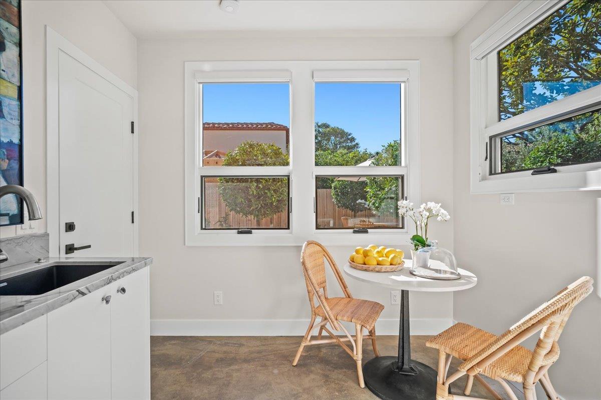 2 NW Northwest San Carlos