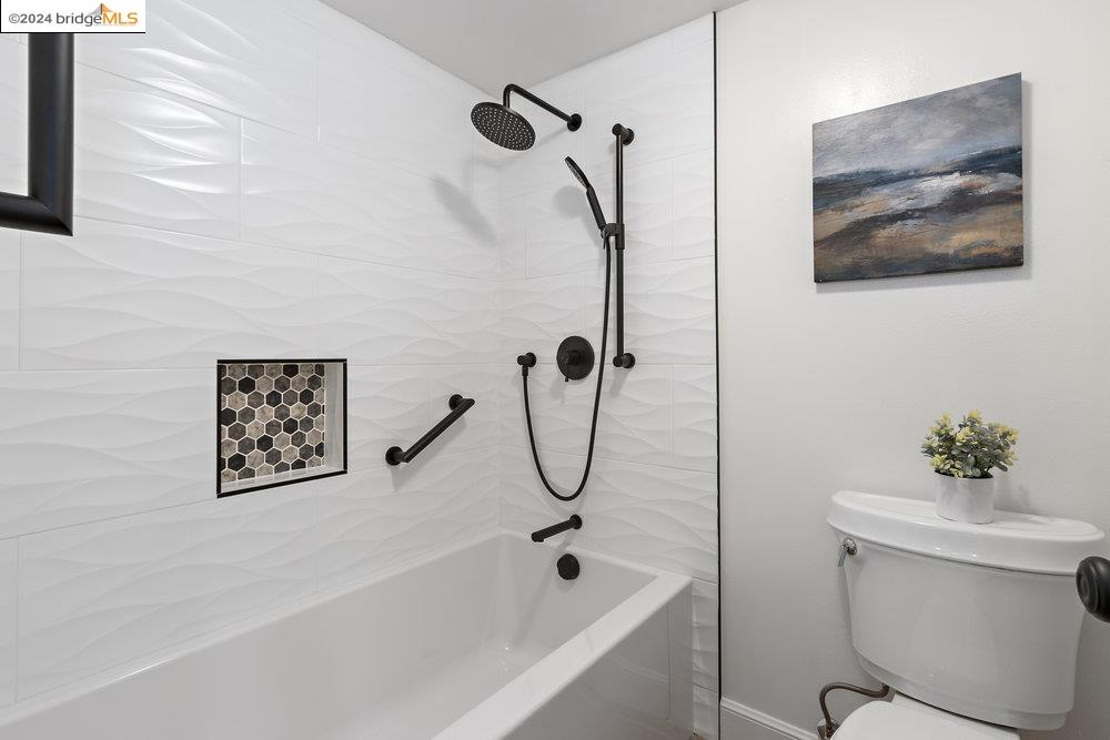 3446 Rossmoor Pkwy # 2