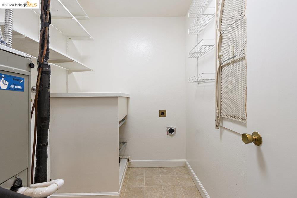 3446 Rossmoor Pkwy # 2