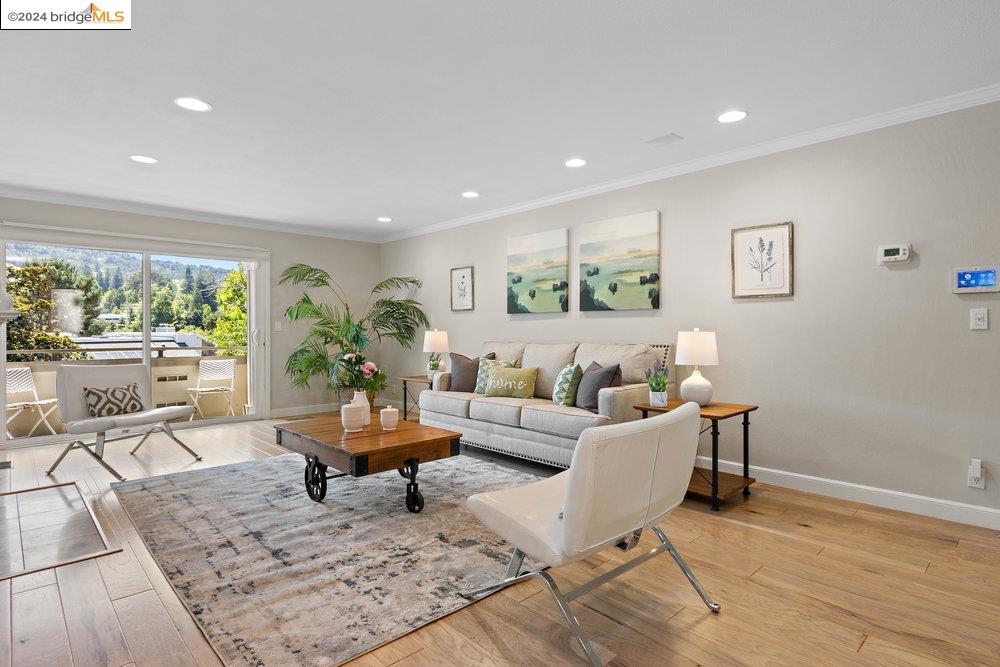 3446 Rossmoor Pkwy # 2