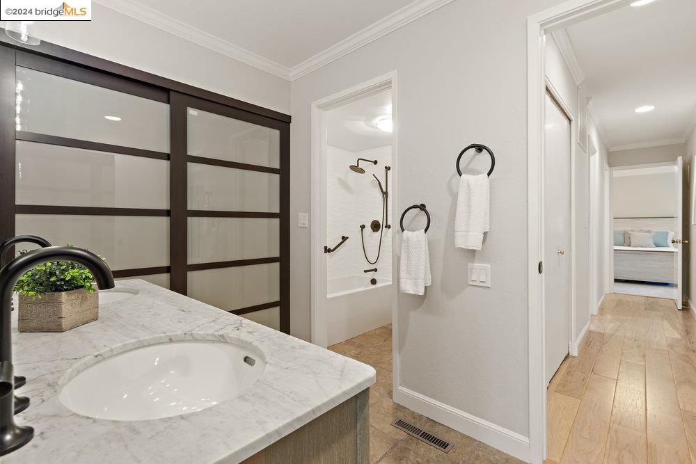 3446 Rossmoor Pkwy # 2