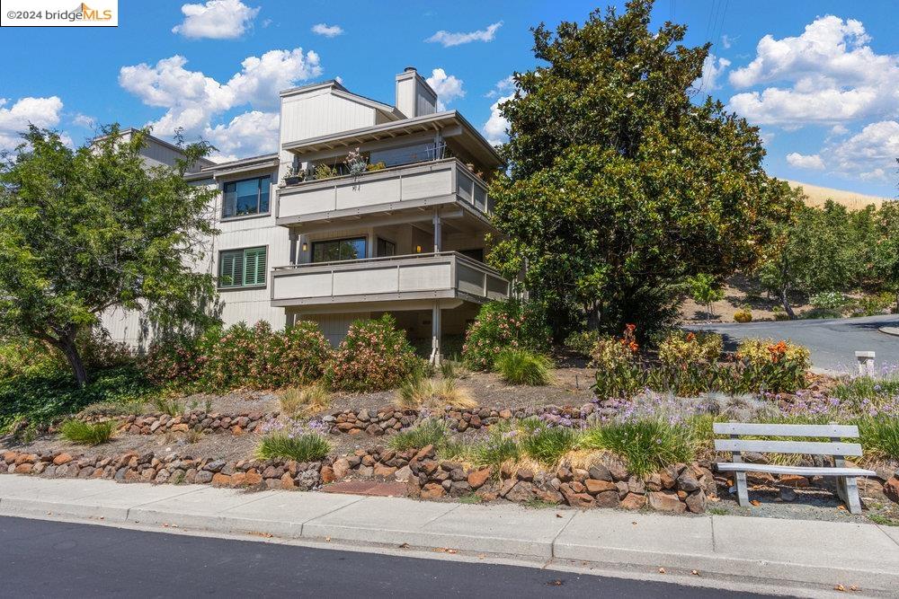 3446 Rossmoor Pkwy # 2