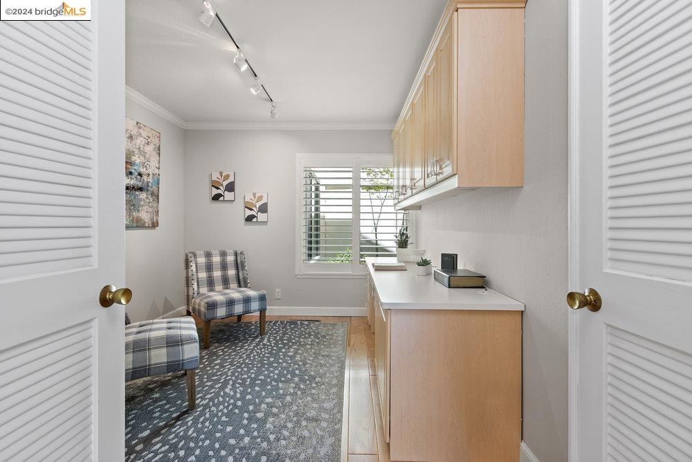 3446 Rossmoor Pkwy # 2