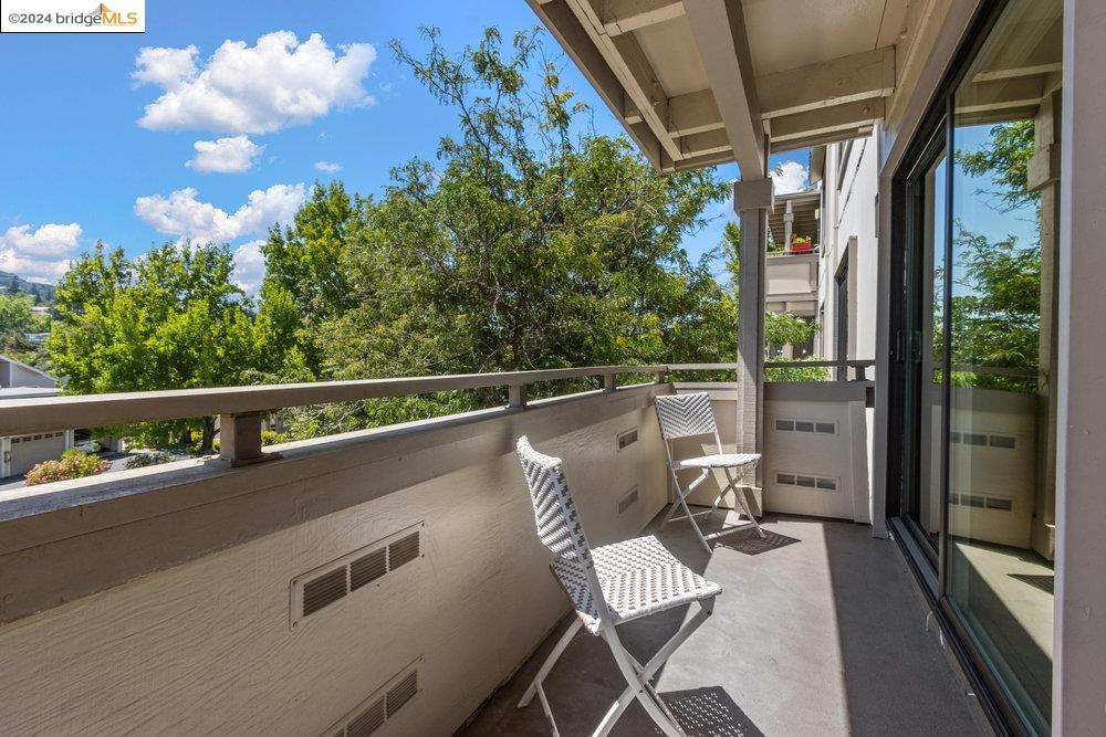 3446 Rossmoor Pkwy # 2