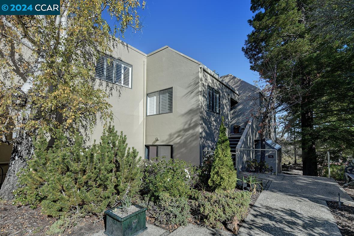 1752 Stanley Dollar Dr # 2A