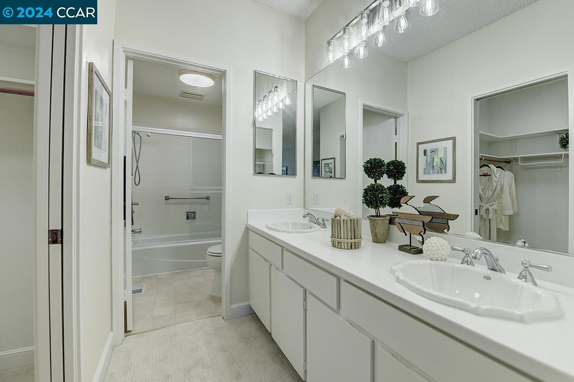 1752 Stanley Dollar Dr # 2A